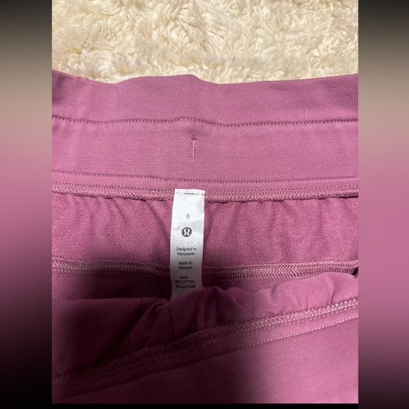 Inner Glow HR Shorts size 8 3in length - Picture 4 of 5